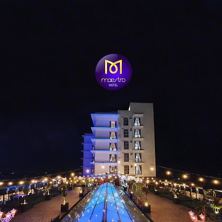 Maestro Hotel Kota Baru Pontianak Esterno foto