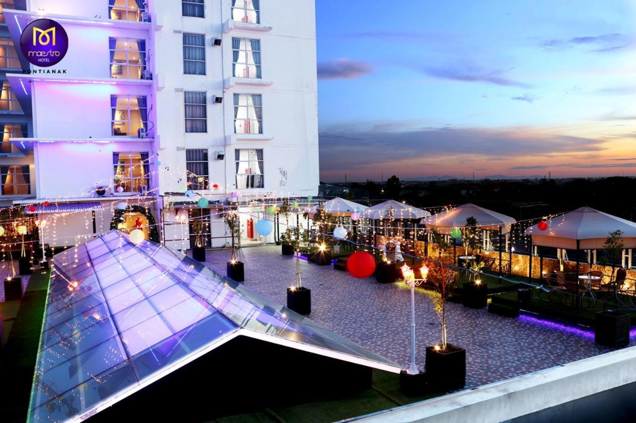 Maestro Hotel Kota Baru Pontianak Esterno foto