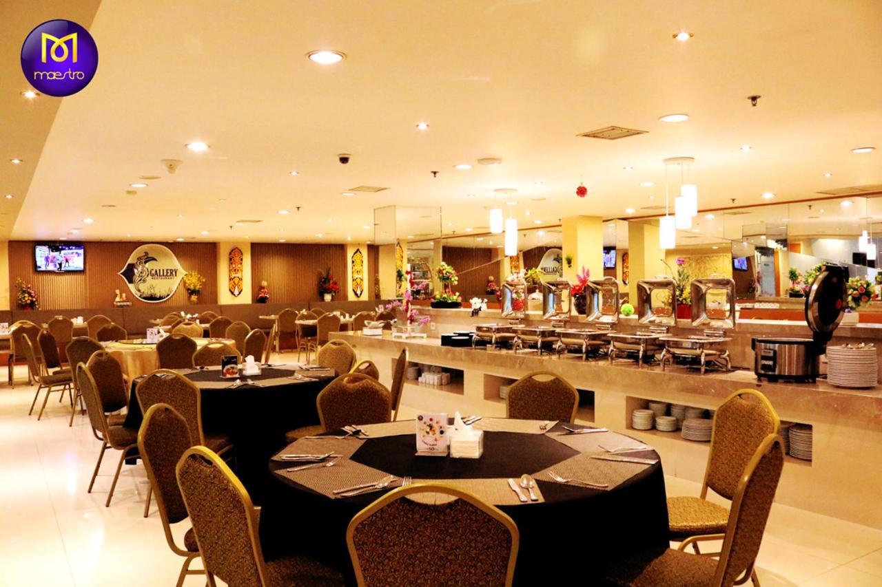 Maestro Hotel Kota Baru Pontianak Esterno foto
