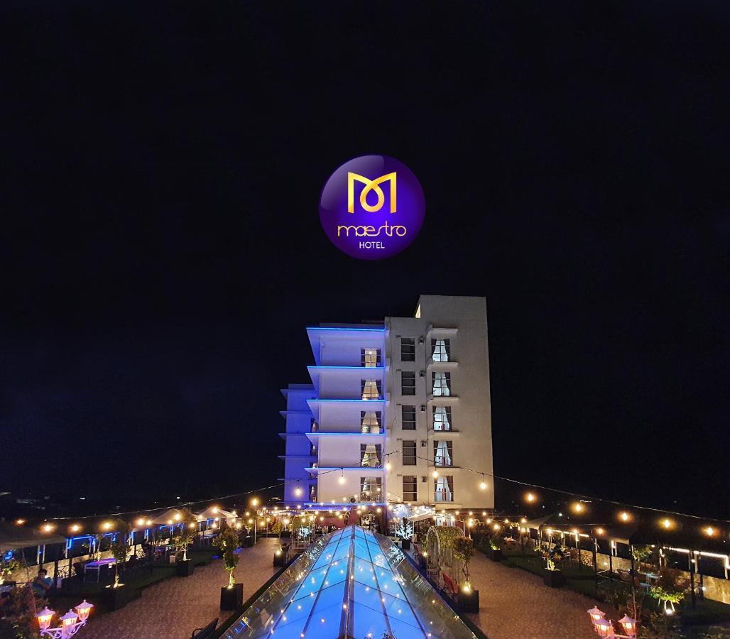 Maestro Hotel Kota Baru Pontianak Esterno foto